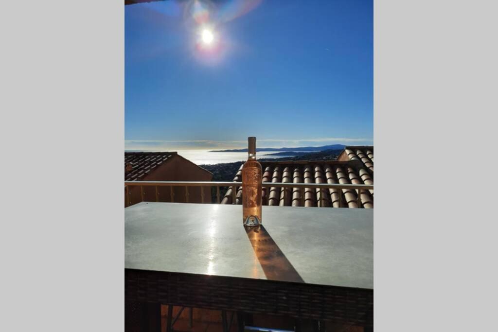 Tres Bel Appartement T3 Avec Splendide Vue Mer Les Issambres Exterior photo